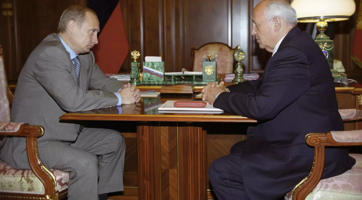 „Gorbaciov a fost un om de stat extraordinar”, dar „romantismul său față de Occident s-a dovedit a fi greșit”, spune Kremlinul