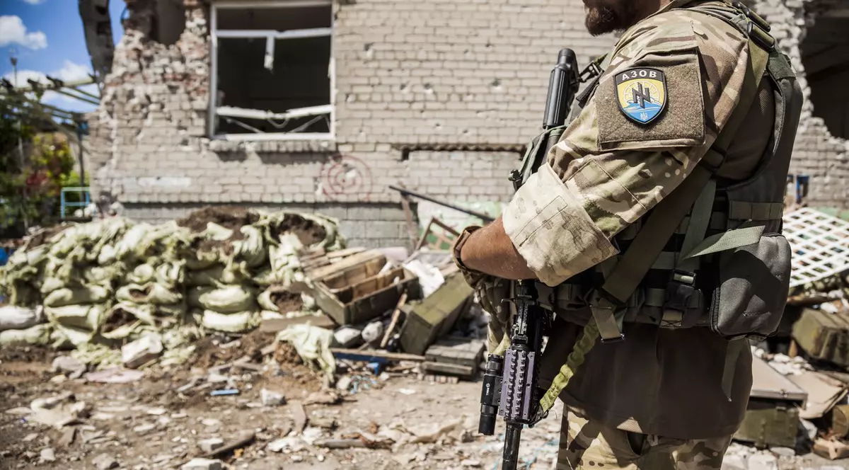 Un DJ din Crimeea a fost arestat după ce a difuzat o melodie despre Regimentul Azov și rușii care au invadat Ucraina