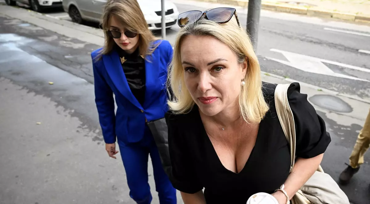Jurnalista rusă Marina Ovsiannikova a primit o nouă amendă: „Merg la tribunal ca și cum m-aș duce la serviciu"