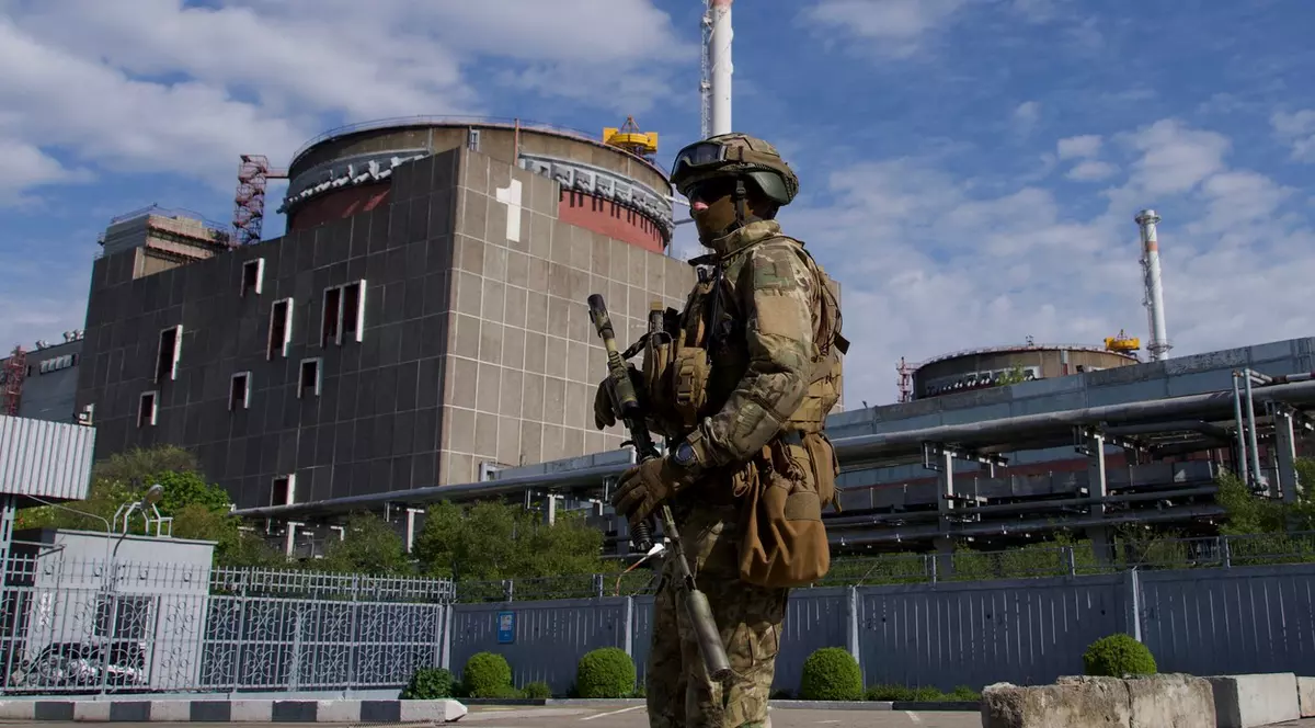 Muncitorii ruși de la centrala nucleară din Zaporojie, anunțați să stea acasă vineri. Rusia și Ucraina se acuză reciproc că plănuiesc un atac