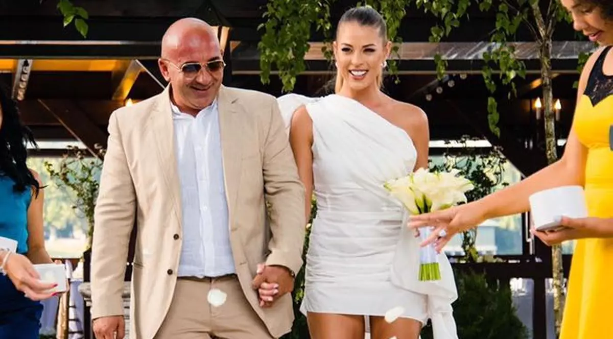 Roxana Nemeș și Călin Hagima s-au împăcat la UNTOLD 2022, după ce el a apărut în compania Ioanei Popescu. Cum s-au pozat cei doi soți