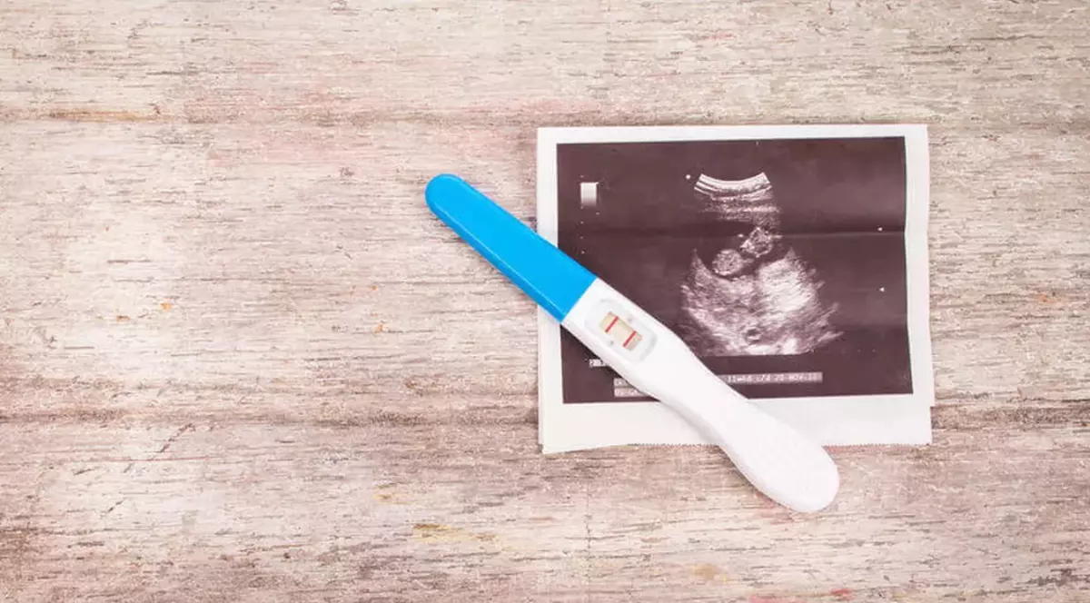 6 moduri haioase să îi spui că ești însărcinată!