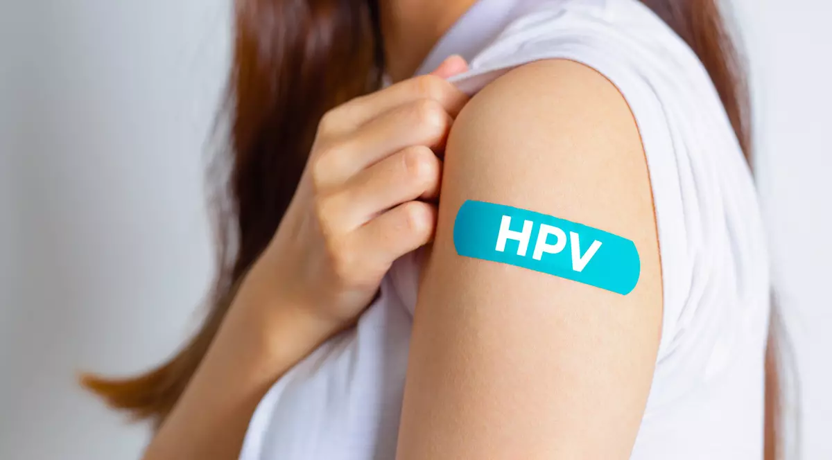 Proiect legislativ: România își asumă o țintă de vaccinare anti-HPV de 30% până în 2025