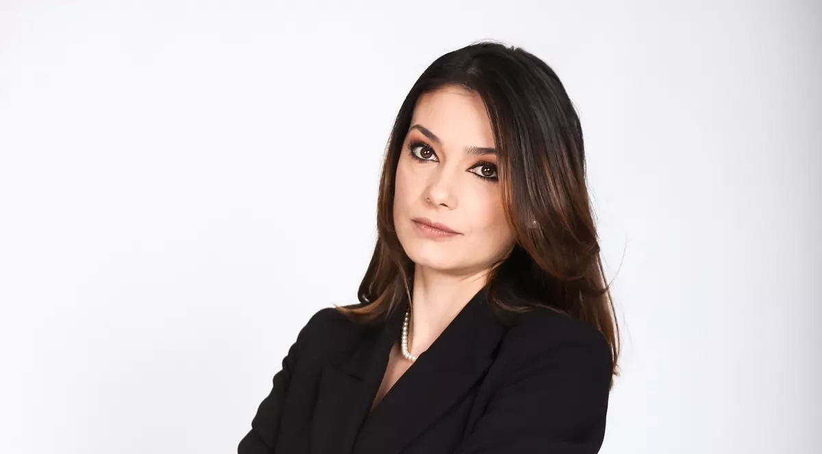 Cine este Iulia Verdeș, noua actriță din serialul „Adela - ce-i al tău e și al meu”