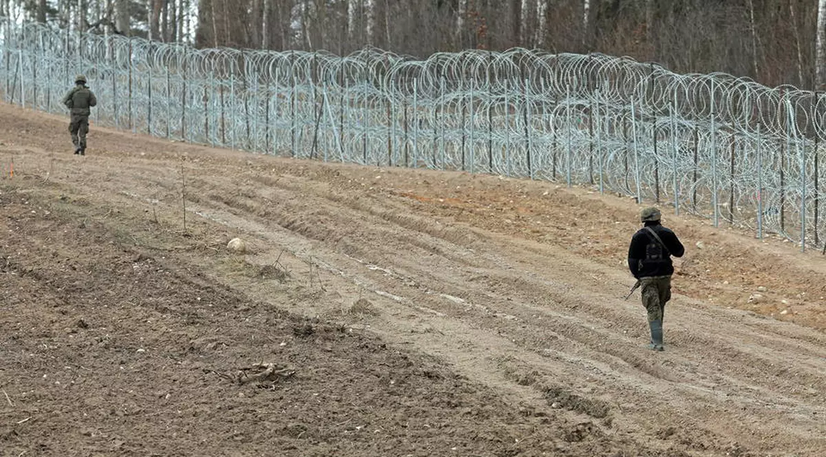 Lituania a terminat construcția barierei de-a lungul graniței sale cu Belarus