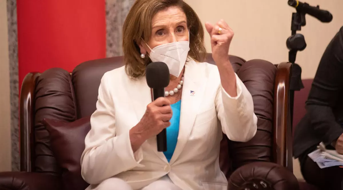 „Incitatoare la război Pelosi, pleacă din Taiwan”. Mesajul care a apărut pe ecranele TV din magazinele din Taipei