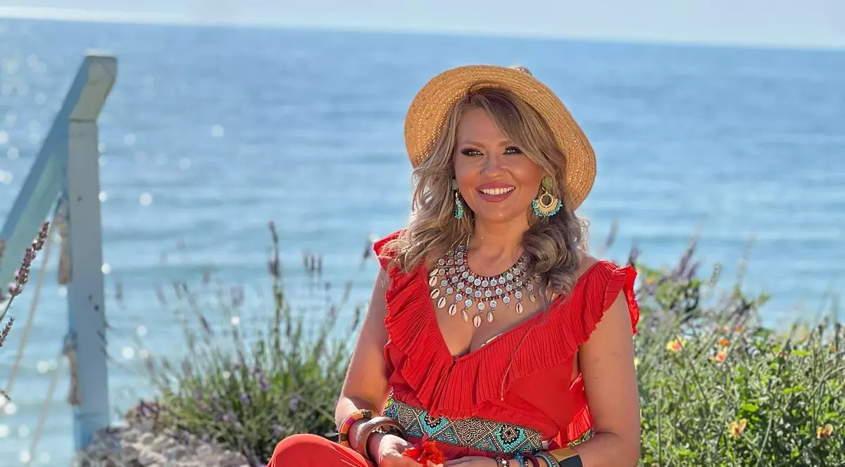 Mirela Vaida și soțul ei aniversează astăzi 13 ani de căsnicie. Ce a transmis vedeta pe contul de socializare