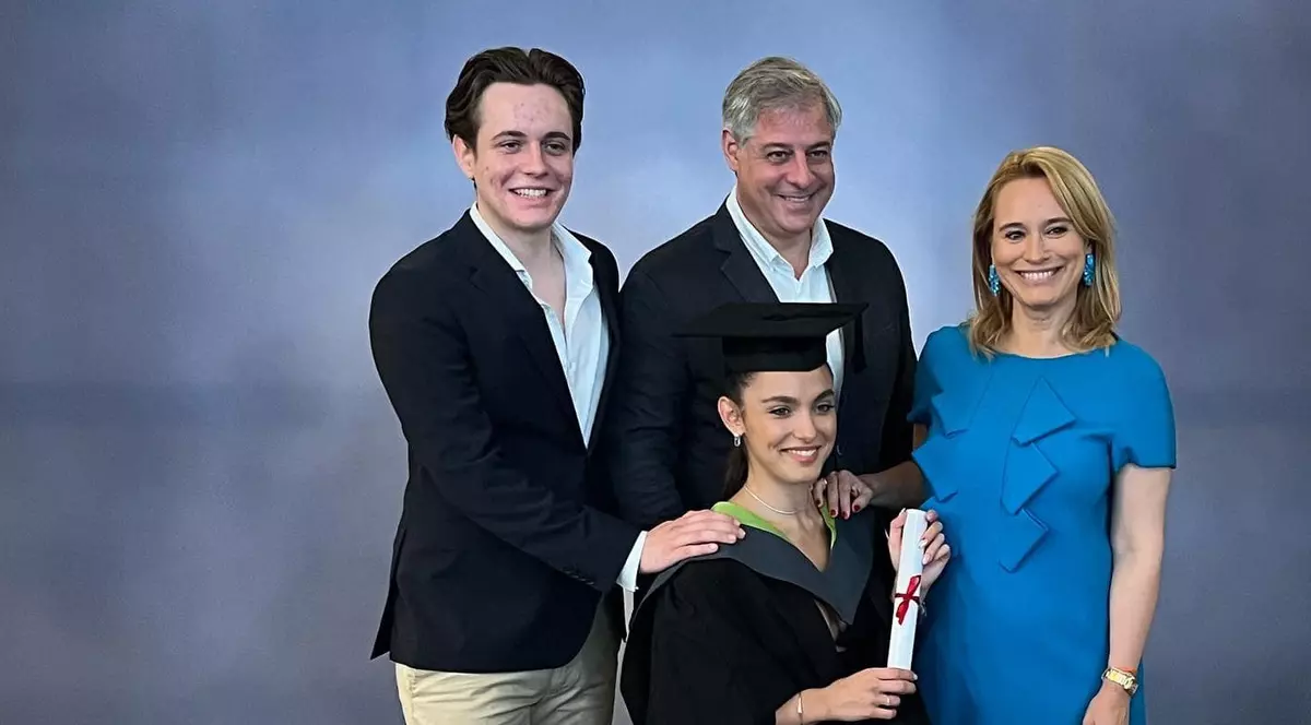 Ce spune Alexia Eram despre perioada când veniturile sale proveneau din conturile părințior. „Au fost destul de stricți”