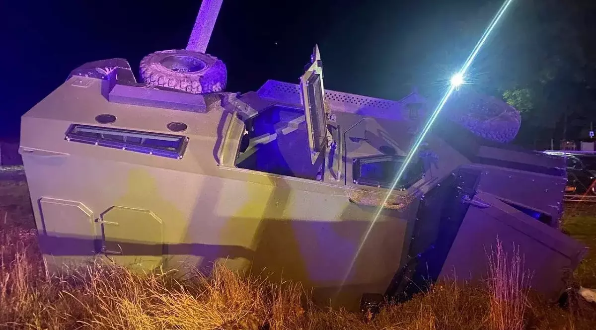 Trei femei și un copil de 7 ani au murit într-o mașină care a lovit o blindată militară, pe o autostradă de lângă Liov, în Ucraina