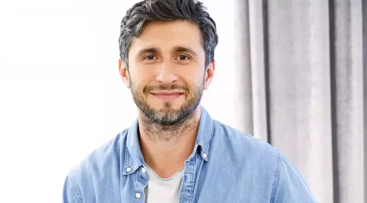 Dragoș Bucur s-a confruntat cu bullyingul în copilărie: „Eram sfătuit să mă iau în piept cu golanii”. Cum și-a câștigat primii bani