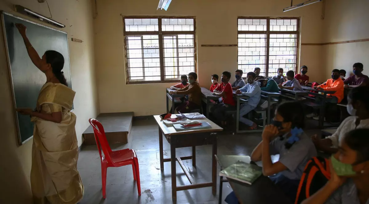 Elev din India, ucis în bătaie de profesorul său din cauza unei greșeli de ortografie