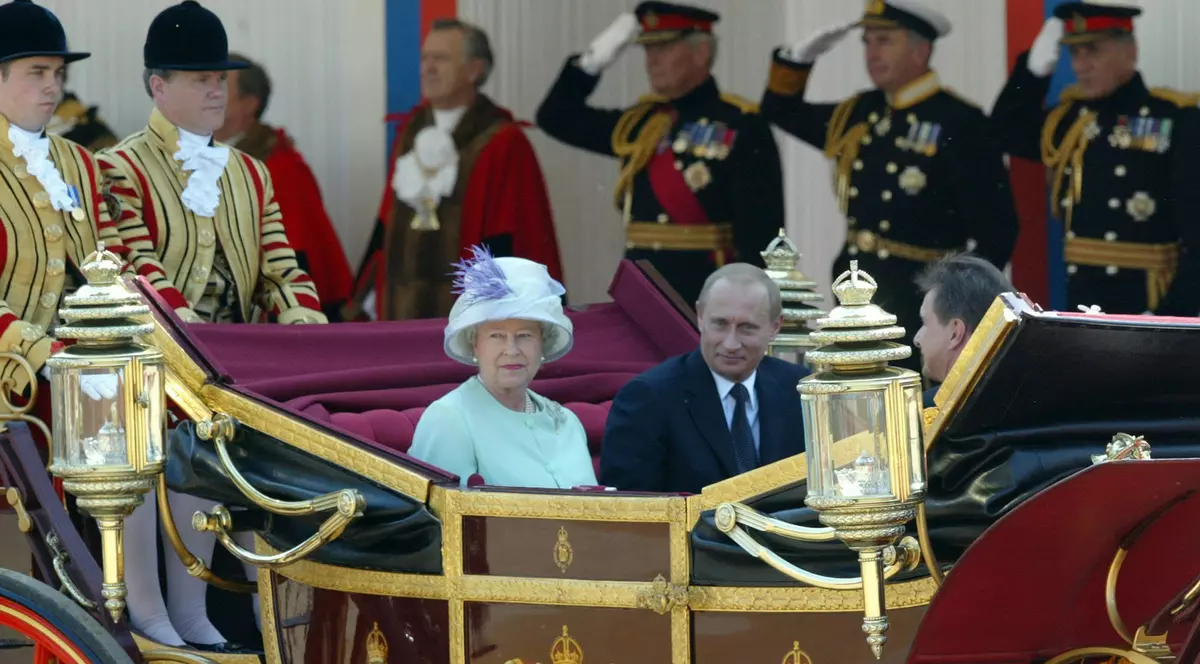 Vladimir Putin nu va participa la funeraliile reginei Elisabeta, anunță Kremlinul, fără a explica motivele din spatele deciziei