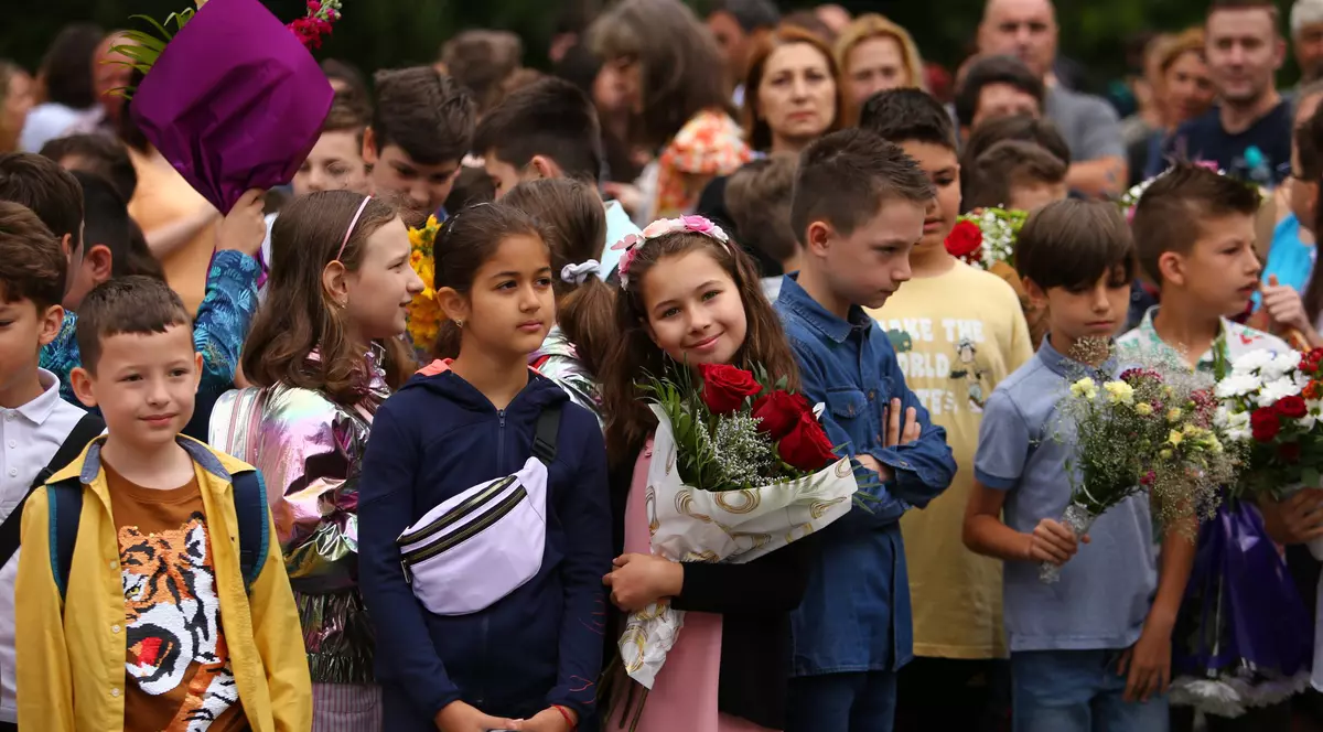 Anul „modulelor de învățare”. Școala a început cu mari schimbări: fără semestre și fără teze, cu medie la final de an