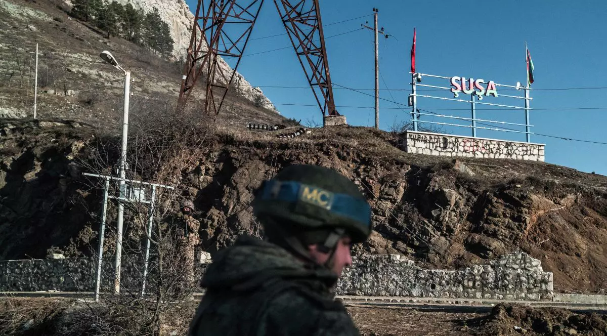 Confruntări armate intense la granița dintre Armenia și Azerbaidjan. Erevanul anunță 49 de morți și cere ajutorul Rusiei