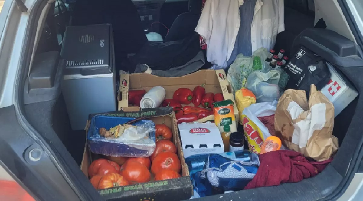 Român sosit în vacanță în Thassos cu portbagajul plin cu mâncare: „Am luat la all inclusive”