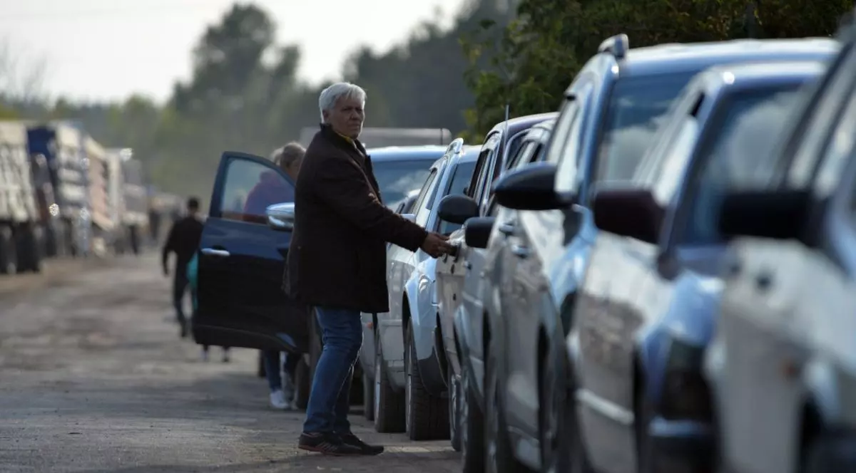 „Ni s-a spus că Rusia e aici pentru totdeauna”. Prorușii din Harkov, șocați de graba cu care Kremlinul și-a abandonat promisiunea