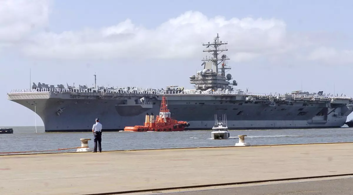 Portavionul american USS Ronald Reagan a acostat în Coreea de Sud. Mișcarea ar trebui să descurajeze Coreea de Nord