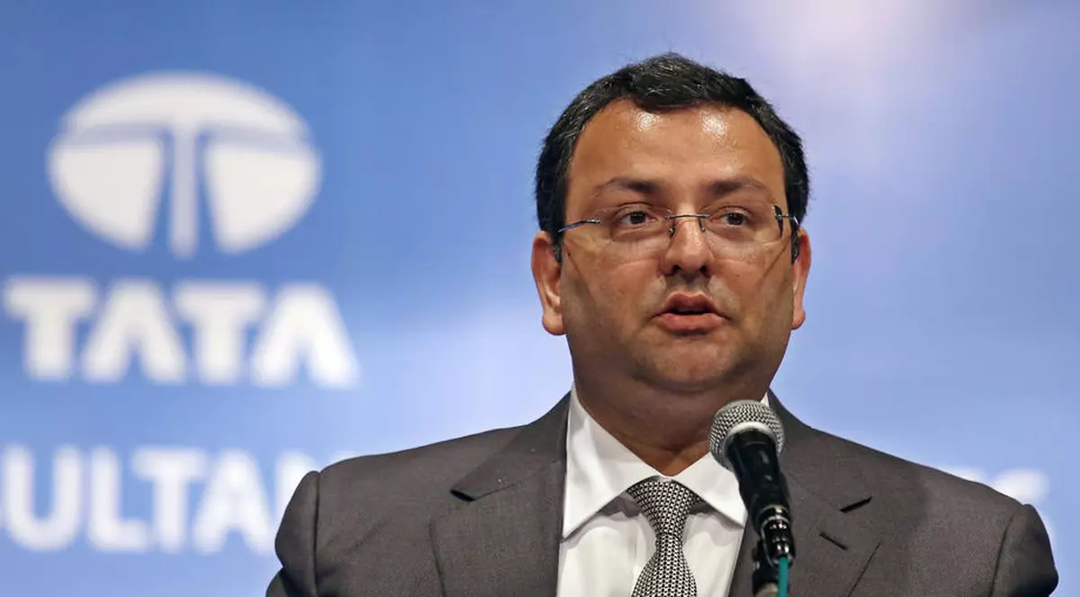 Miliardarul indian Cyrus Mistry a murit într-un accident de mașină. Fostul președinte al grupului Tata avea 54 de ani