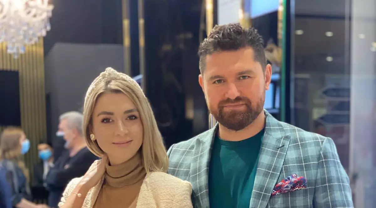 Cum și-a cunoscut Denisa Tănase soțul și ce se întâmplă în căsnicia lor, la 1 an de la nuntă. „Nimeni nu posedă pe nimeni”