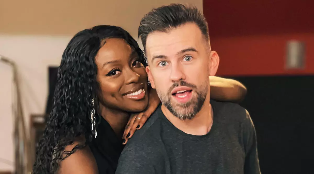 Ce a răspuns Florin Ristei când a fost întrebat despre nunta cu Naomi. Cei doi s-au logodit anul trecut, iar artistul a făcut un anunț neașteptat