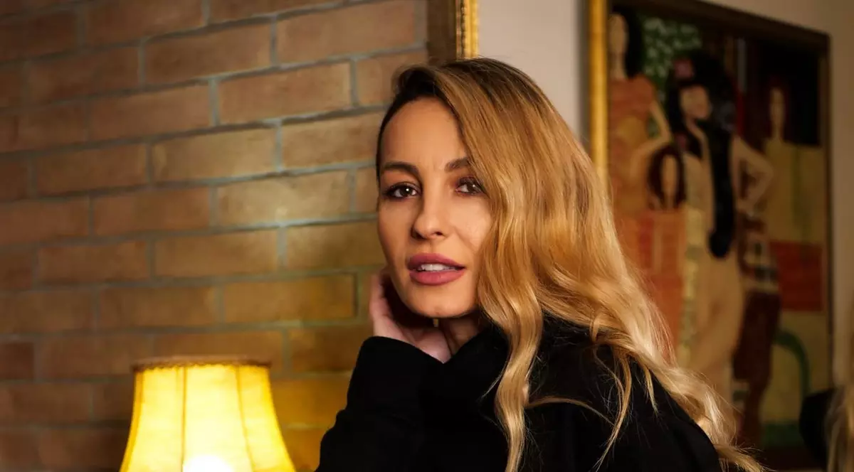 Flavia Mihășan a apelat la serviciile medicului estetician. Vedeta și-a tăiat pleoapele. Cum arată acum. „Eu sunt foarte relaxată”