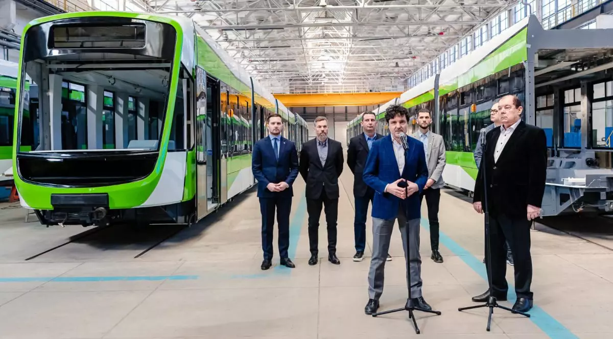 Blocaj în Primăria Capitalei pentru noile tramvaie Astra. Compania a schimbat motoarele, iar municipalitatea amână recepția