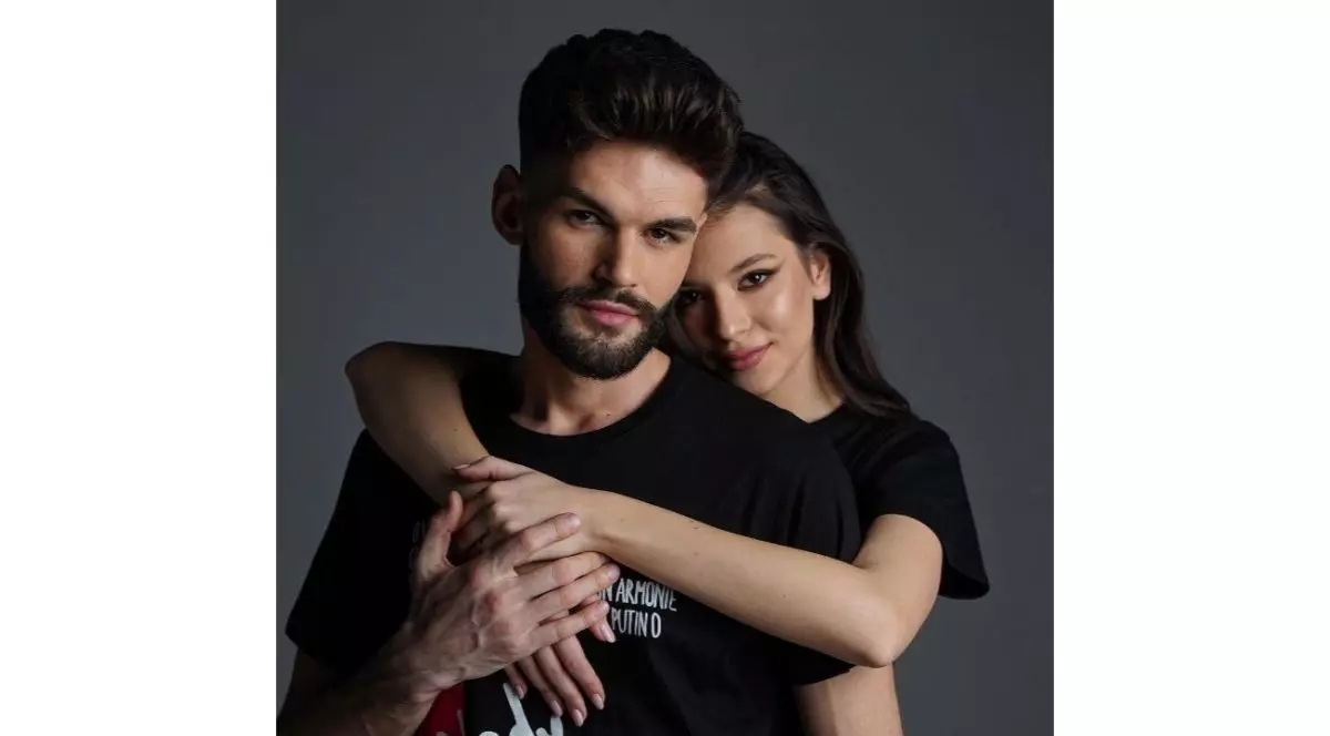 Artista a urmat exemplul bunicii și al mamei și s-a căsătorit devreme. Cleopatra Stratan: „Am fost 1000% sigură că el este bărbatul cu care vreau să îmi petrec restul vieții”