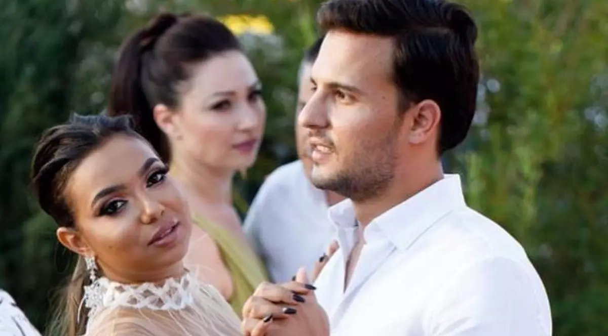 Adriana Simionescu este însărcinată