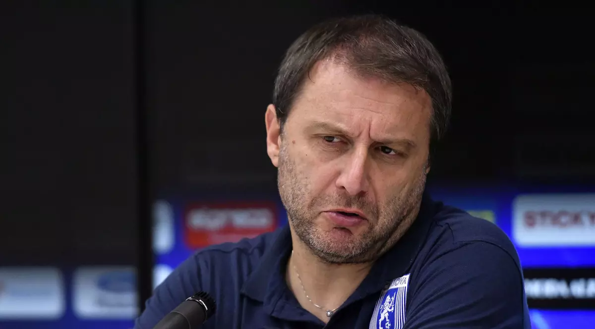 Gunoiul ținut preș. A fost nevoie de un scandal sexual în Malta și de mărturia unei mame din Craiova ca să aflăm de la șefii Universității de ce l-au dat afară pe Devis Mangia