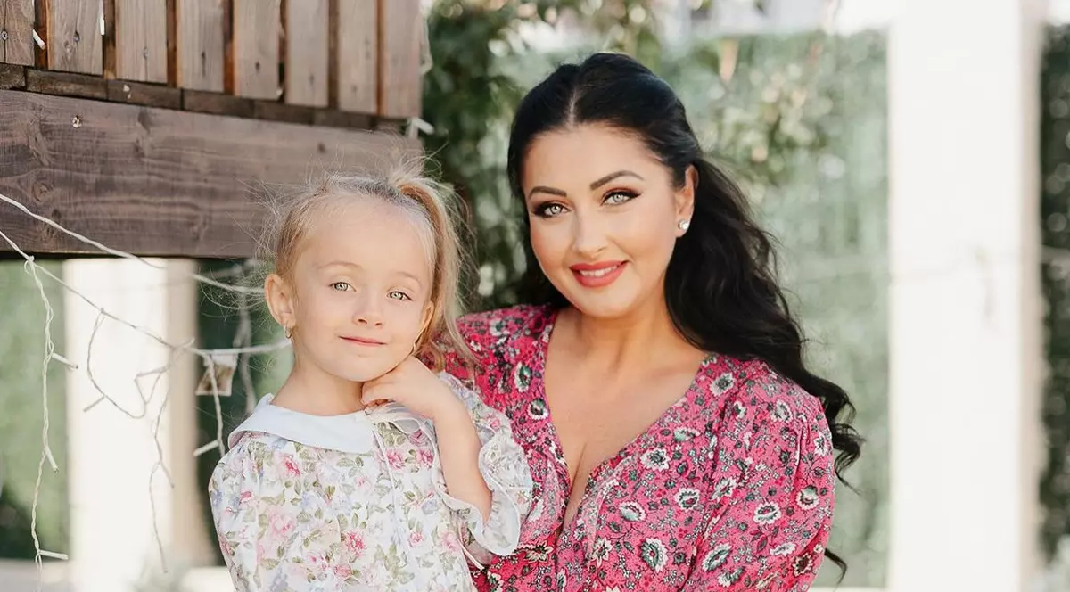 Gabriela Cristea și Victoria