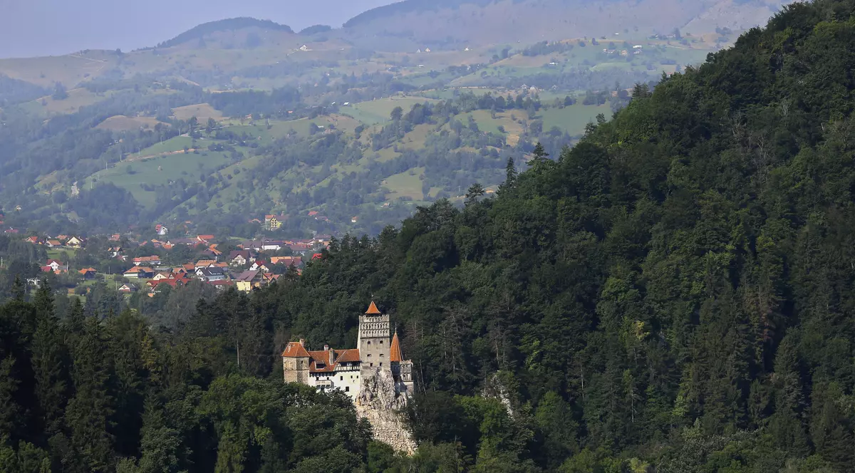 Johnny Depp, Nicolas Cage și Alice Cooper, printre starurile care au vizitat Castelul Bran. Ce i-a adus acolo