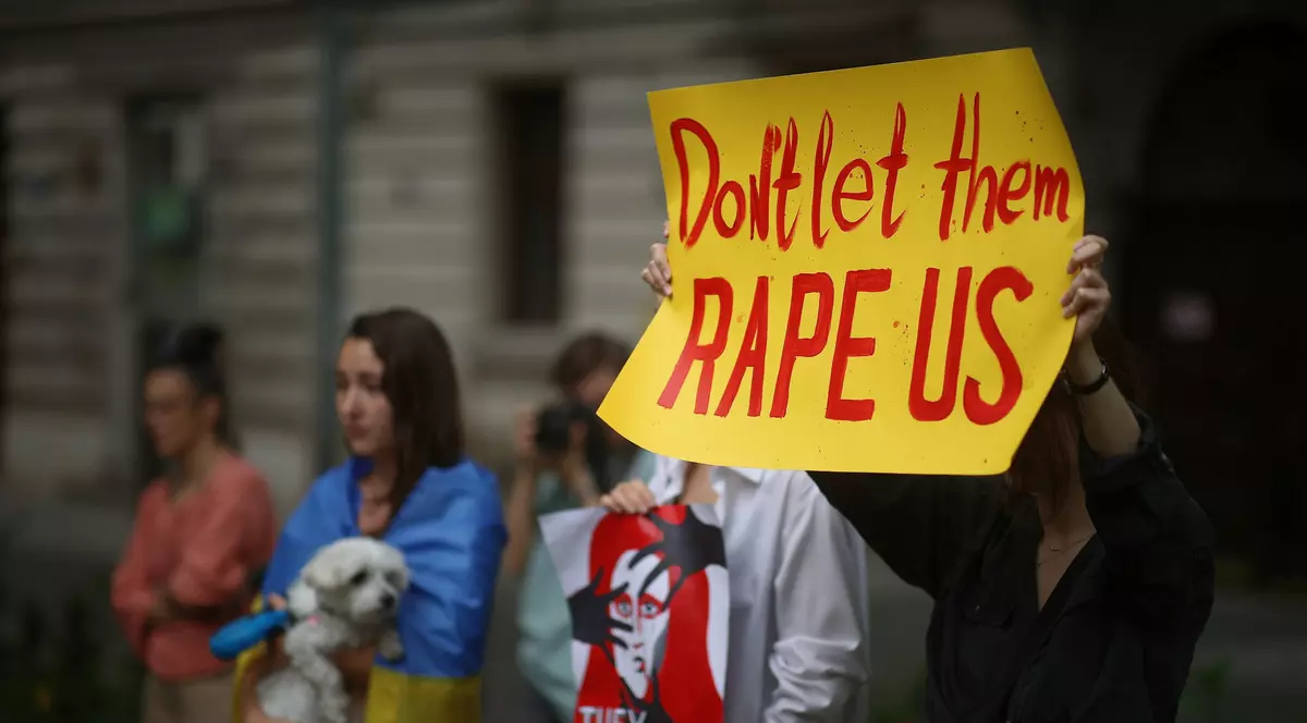 Violul este folosit ca parte a „strategiei militare” ruse în Ucraina, afirmă trimisul special al ONU pentru combaterea violenței sexuale