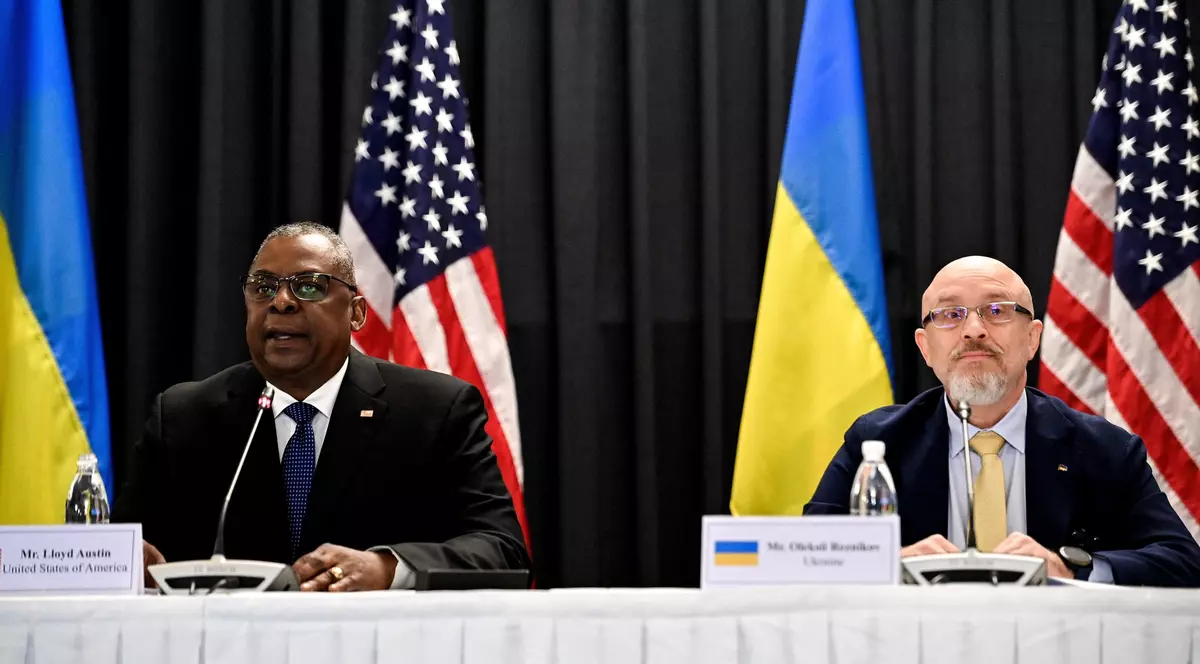 Secretarul american al Apărării consideră că nu este imposibil ca Putin să folosească armele nucleare. „Nu există niciun control asupra lui"