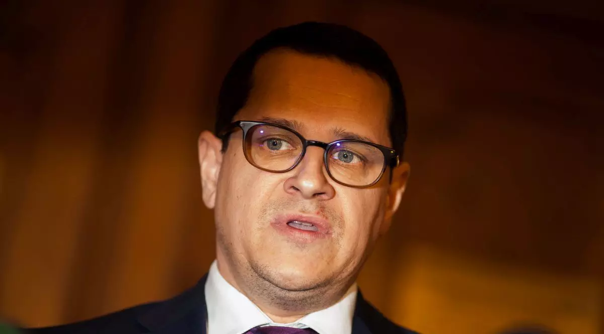 Discursul lui Hellvig de la Cluj: pot încăpea patriotismul și globalismul în același coș?