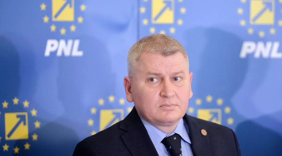 Telefonul unui tată disperat l-a motivat pe parlamentarul PNL Florin Roman să inițieze o lege prin care românii să se poată „autoexclude” de la jocurile de noroc