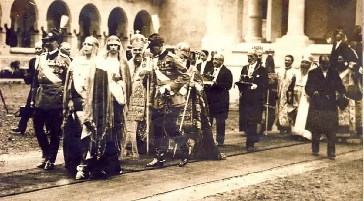 Povestea Încoronării de la Alba Iulia din 1922. Imagini de atunci și lucruri neștiute despre regii României Mari