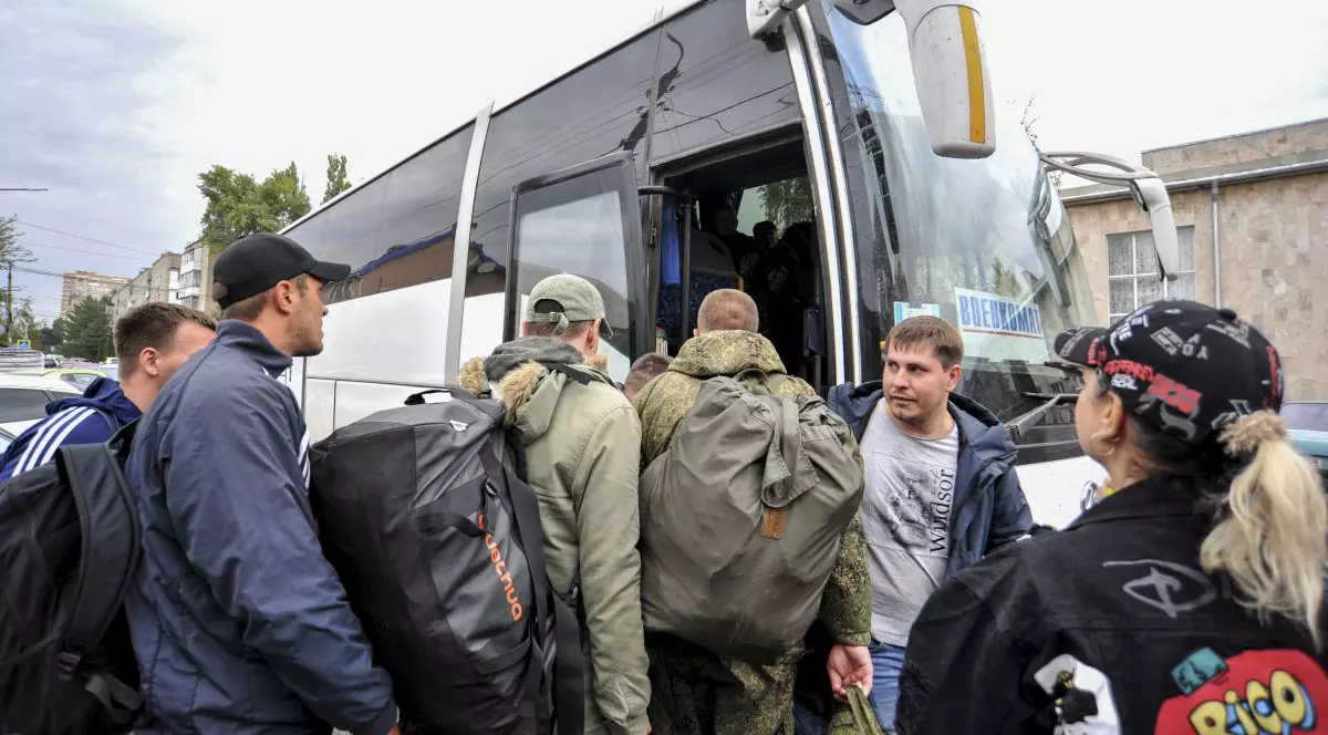 Oamenii fără adăpost, nevoiașii și migranții, vizați de campania de mobilizare din Moscova