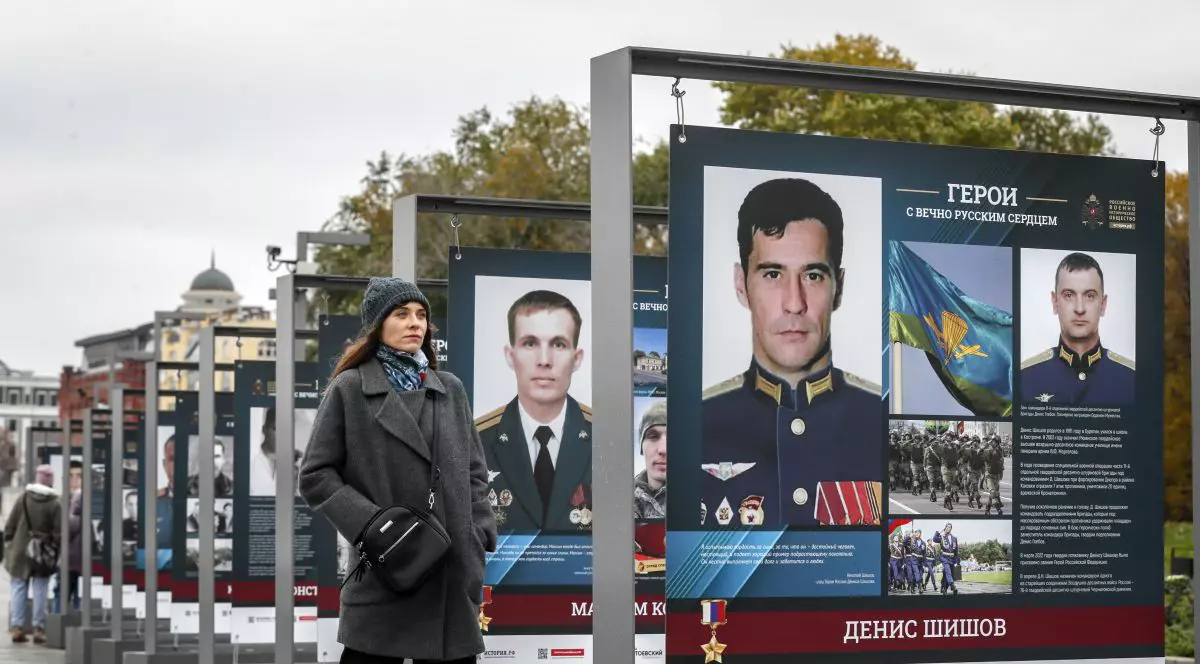 „Suntem o țară de femei”. Numărul bărbaților din Moscova a scăzut vizibil, după ce unii au fost recrutați, iar alții au fugit