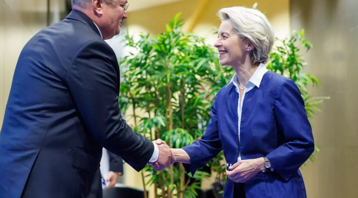 Premierul Ciucă, după discuția cu Ursula von der Leyen: România va insista pe înlocuirea plafonului de 9.4% din PIB pentru pensii din PNRR. Foto: Twitter Ursula von der Leyen