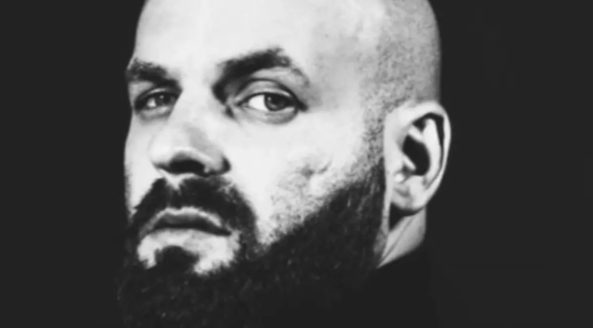 Nosfe a fost înmormântat. Ce gest a făcut Mădălina Crețan, soția artistului, la slujba de la biserică