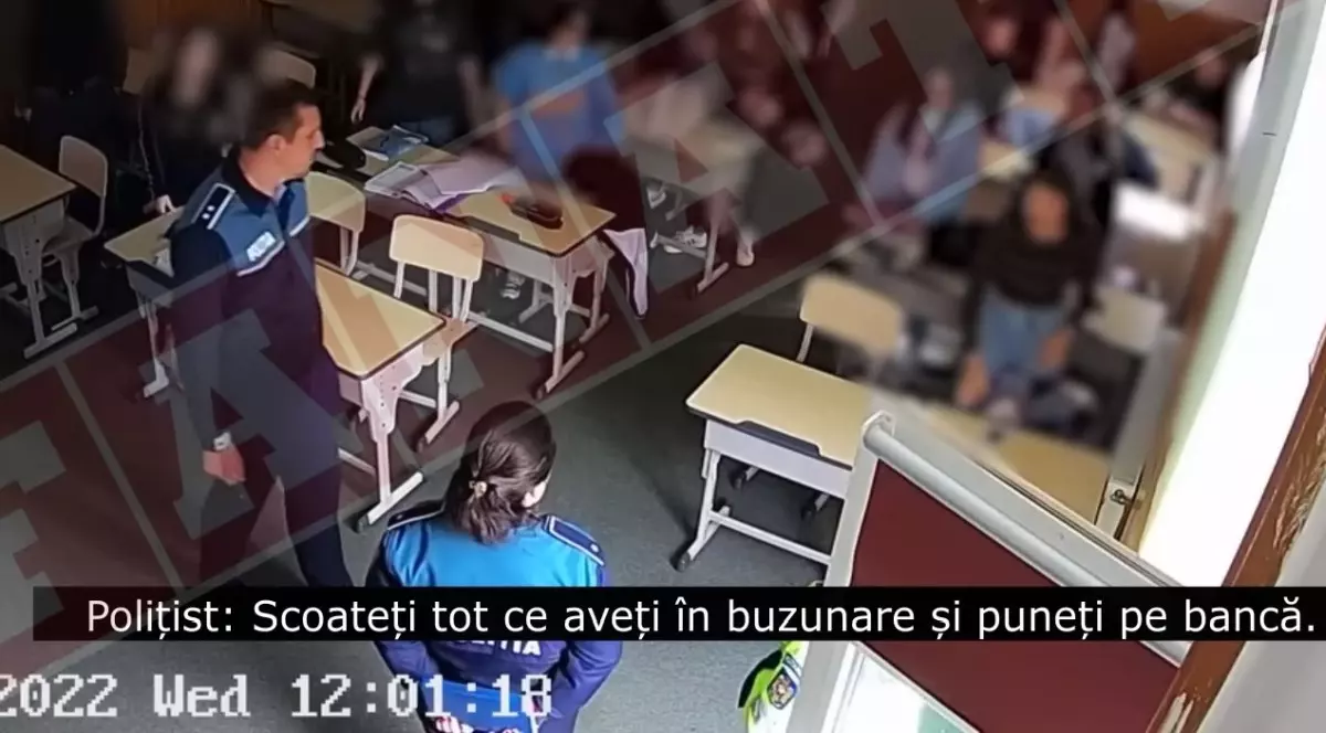 Elevi percheziționați de Poliție pentru obiecte periculoase într-o școală din Ilfov. Părinții au reclamat comportamentul agenților. Ce spune Poliția