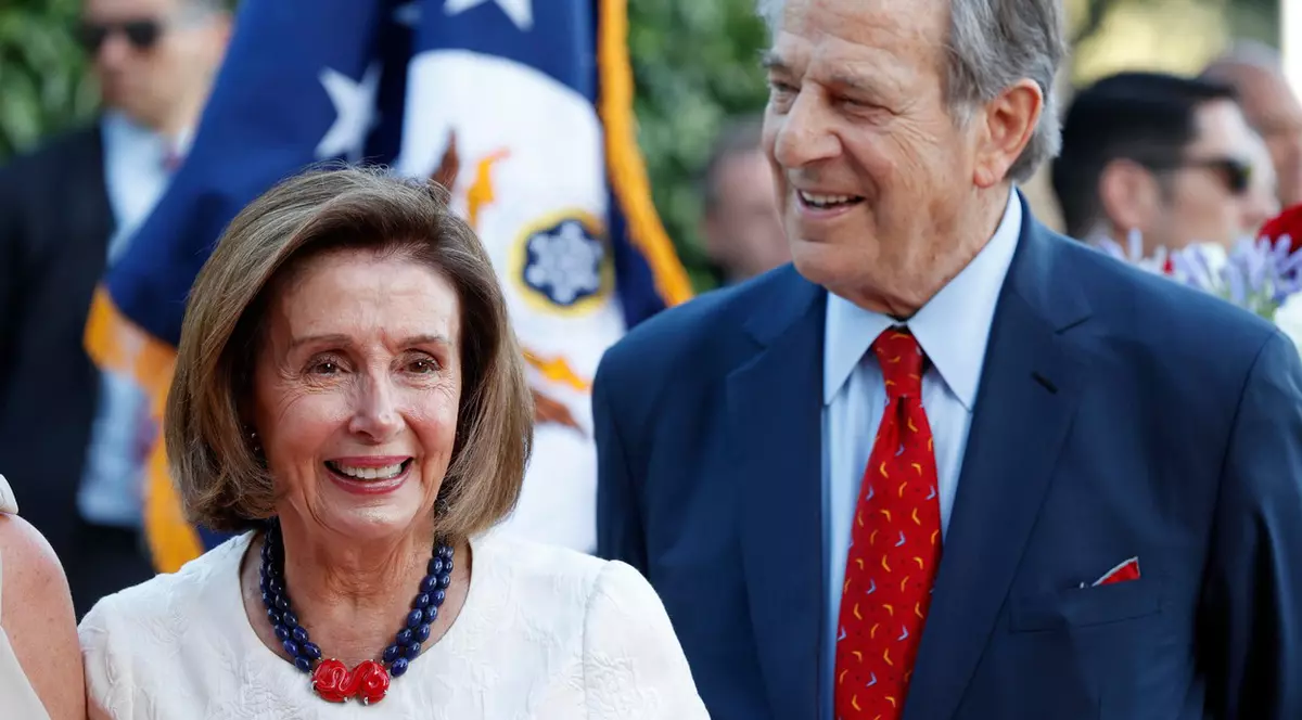 Soțul lui Nancy Pelosi, operat la cap după ce a fost atacat în propria casă. Ce spun medicii despre recuperare