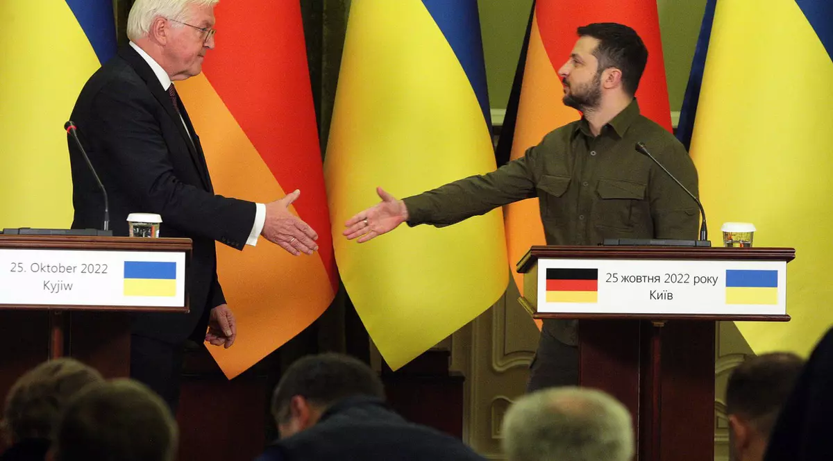 În prima vizită în Ucraina de la începutul războiului, Steinmeier s-a angajat ca Germania să livreze la timp armamentul promis