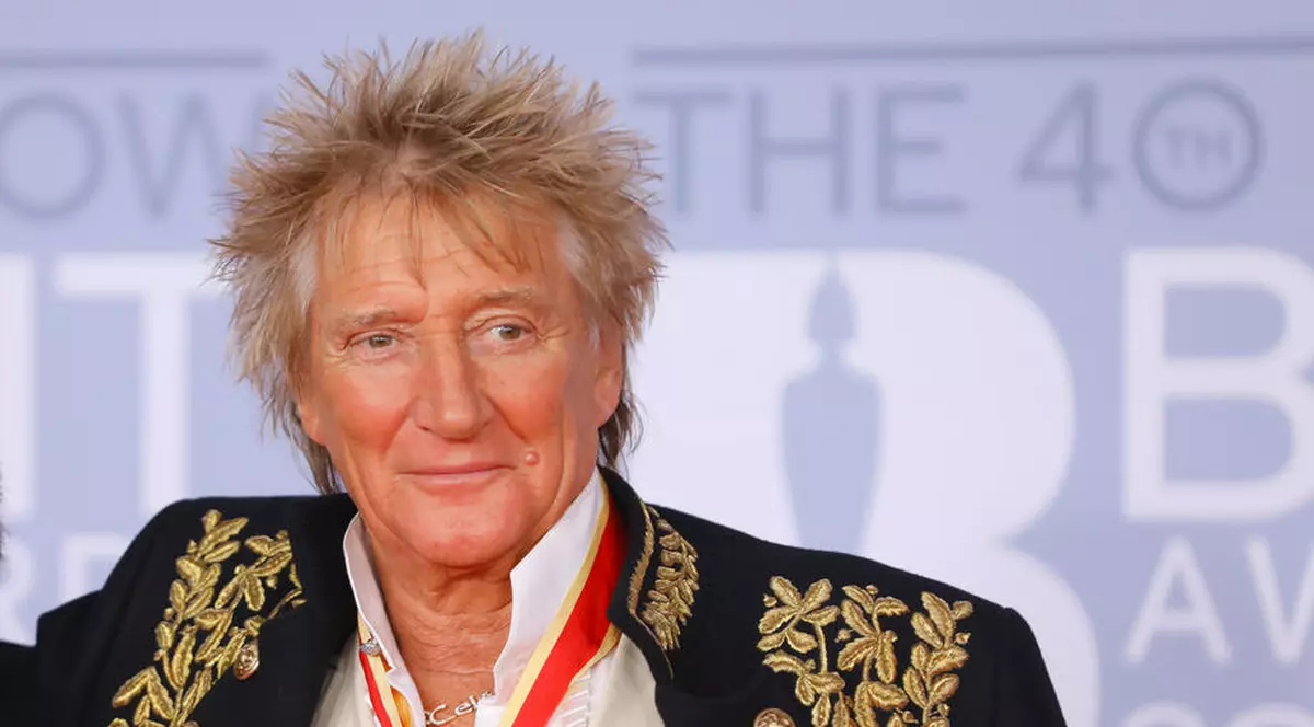 Rod Stewart a închiriat o casă în Anglia pentru o familie ucraineană de șapte persoane și plătește toate utilitățile
