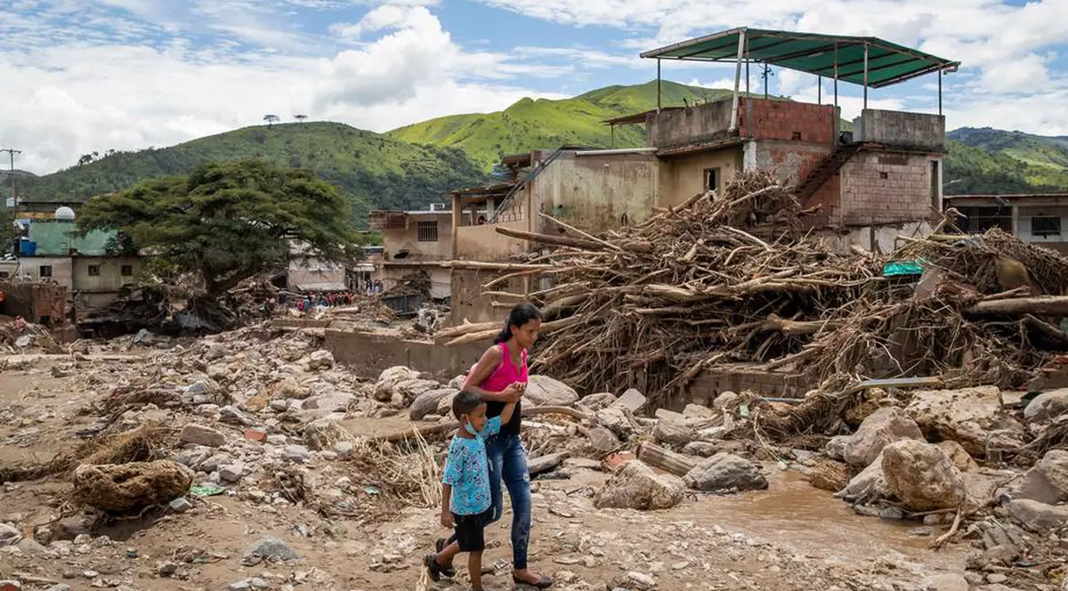 Cel puțin 36 de morți, după o alunecare de teren în Venezuela. Șanse mici de a fi găsiți supraviețuitori