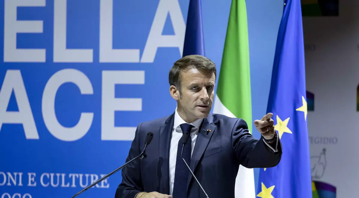 Emmanuel Macron spune că există șanse pentru pace în Ucraina: „Când poporul ucrainean și liderii săi vor hotărî condițiile”