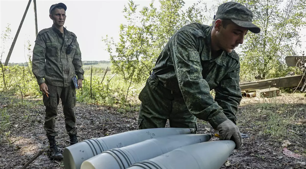 Coreea de Sud dezminte că vinde americanilor obuze de artilerie destinate ucrainenilor