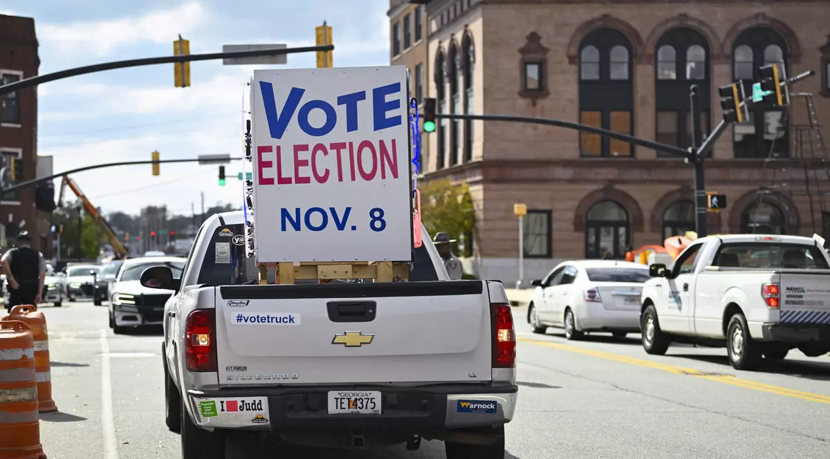 Principala preocupare a americanilor, înainte de votul de astăzi care îi poate îngropa pe democrații lui Biden