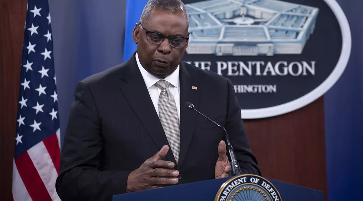 Lloyd Austin a fost externat. Când revine la Pentagon
