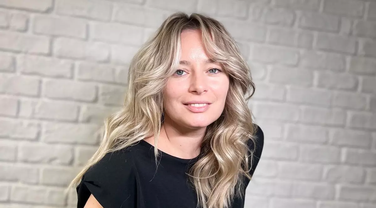 Laura Cosoi și-a luat fetița, pe micuța Lara, și a plecat de acasă. Anunțul făcut de actriță. „Îmi este atât de dor de Rita și de Vera”